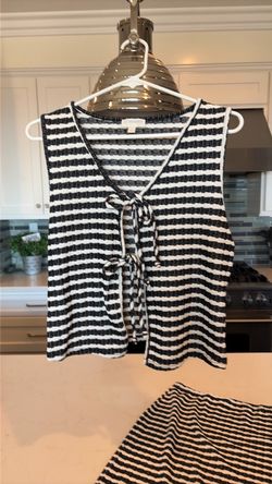 Black & White Striped Sleeveless Tie-Front Top