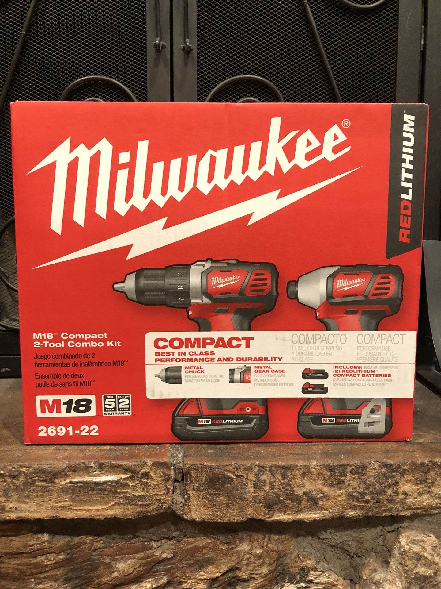 Milwaukee M18 Compact 2 Tool Combo Kit Drill And Driver For Sale In La Verne Ca Offerup