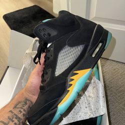 Jordan Aqua 5s 9.5