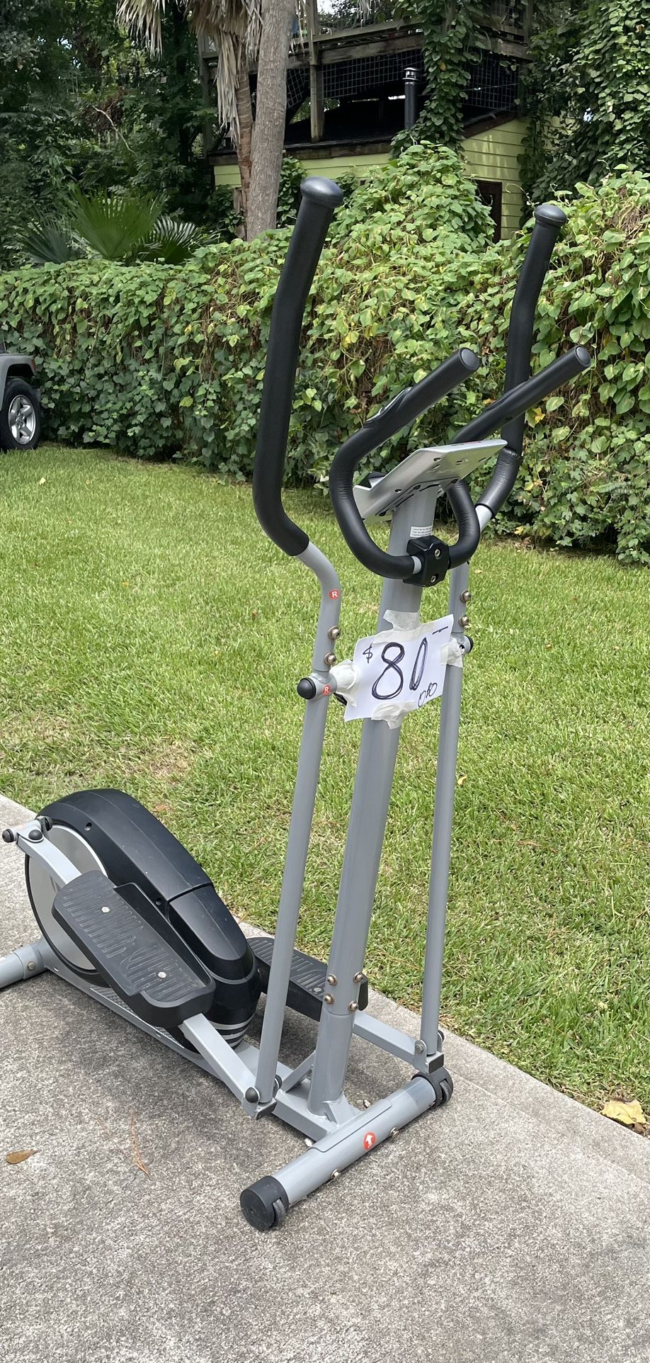 Elliptical WORKS Battery Operated