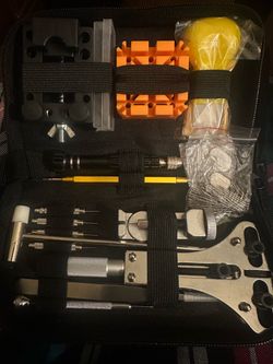 Universal Wrist Watch Size Adjuster Set in Its Case