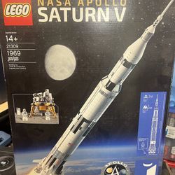 NASA Apollo Saturn V Lego Set #21309