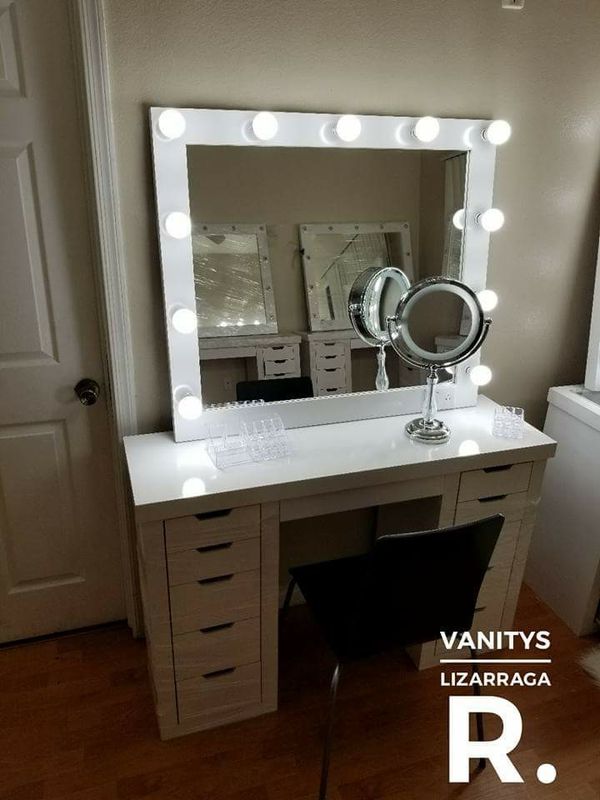 Vanity With Mirror For In Phoenix Az Offerup
