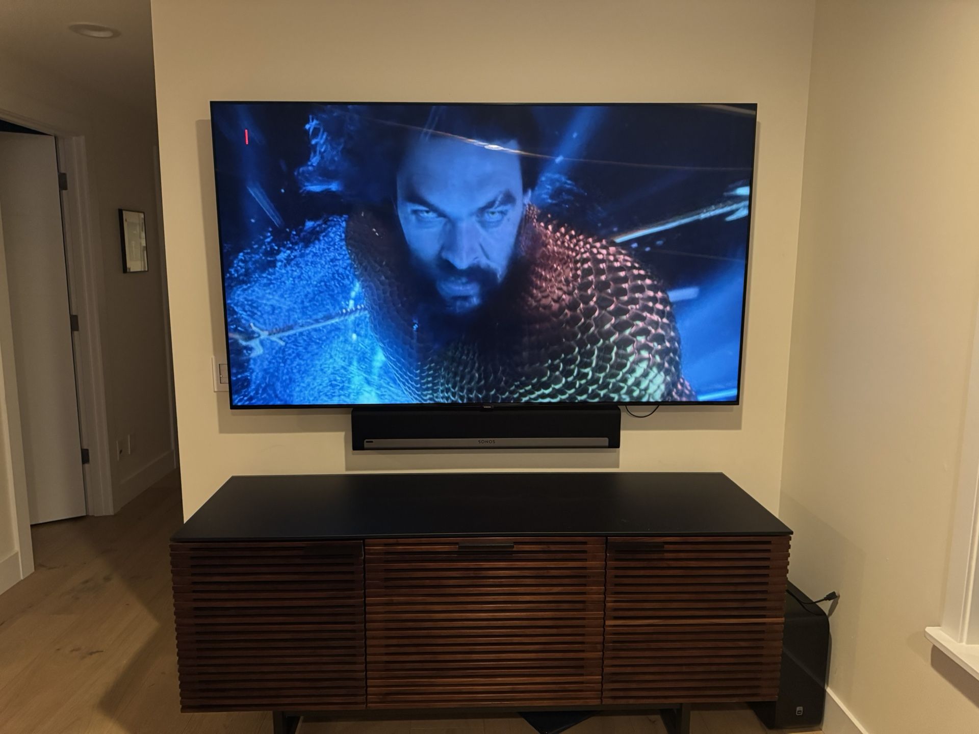 75-inch Samsung Q80T 4K QLED Smart TV - QN75Q80TAF (2020 Model)