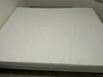 Queen mattress new in box