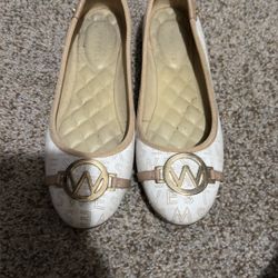 Women’s Shoes