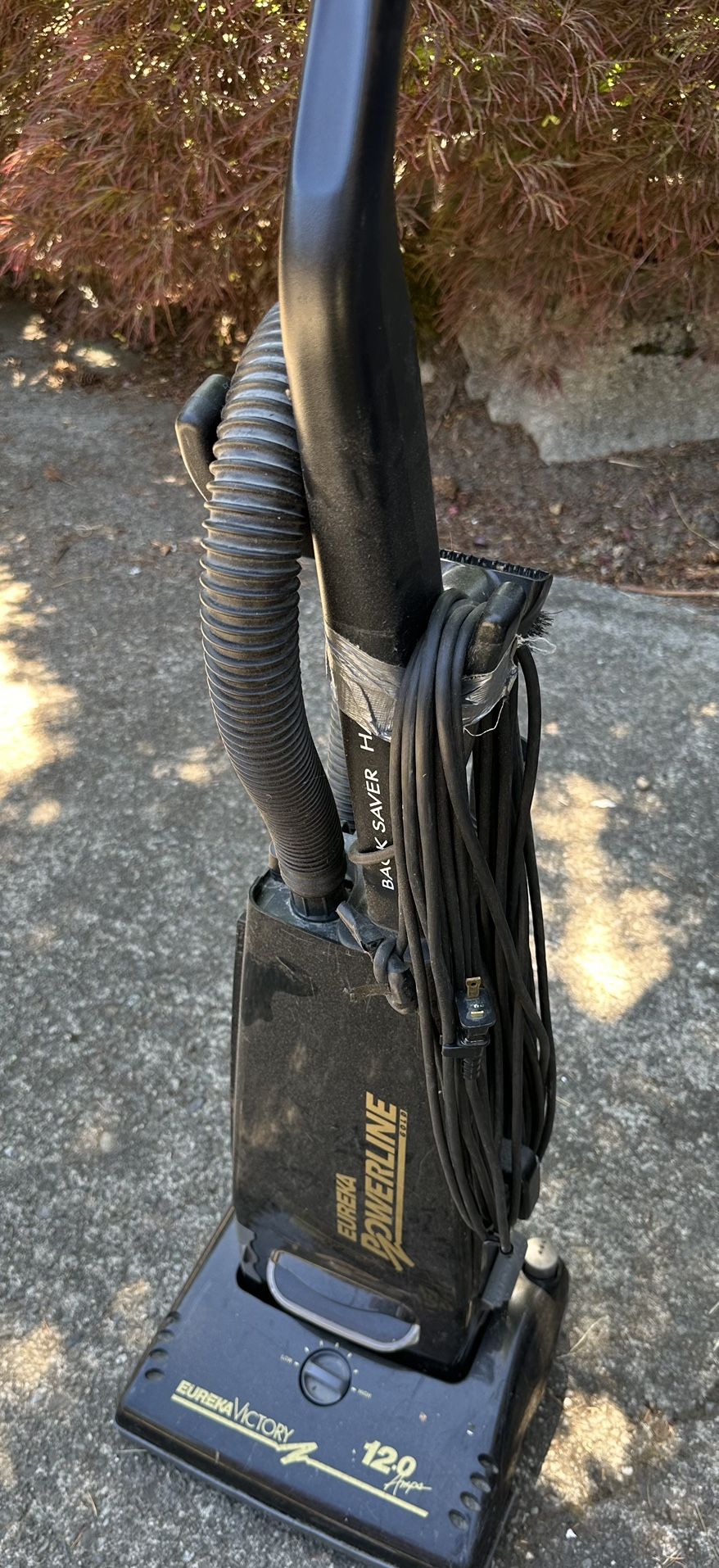FREE Eureka Vacuum - Need New Plug- Works Fine