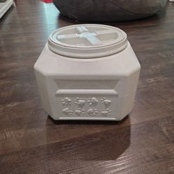 G2 Dog Food Container