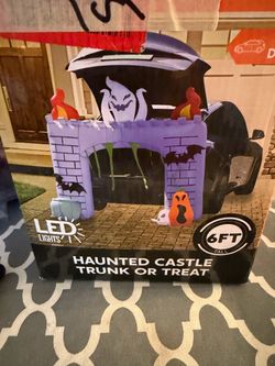 Trunk or treat inflatable