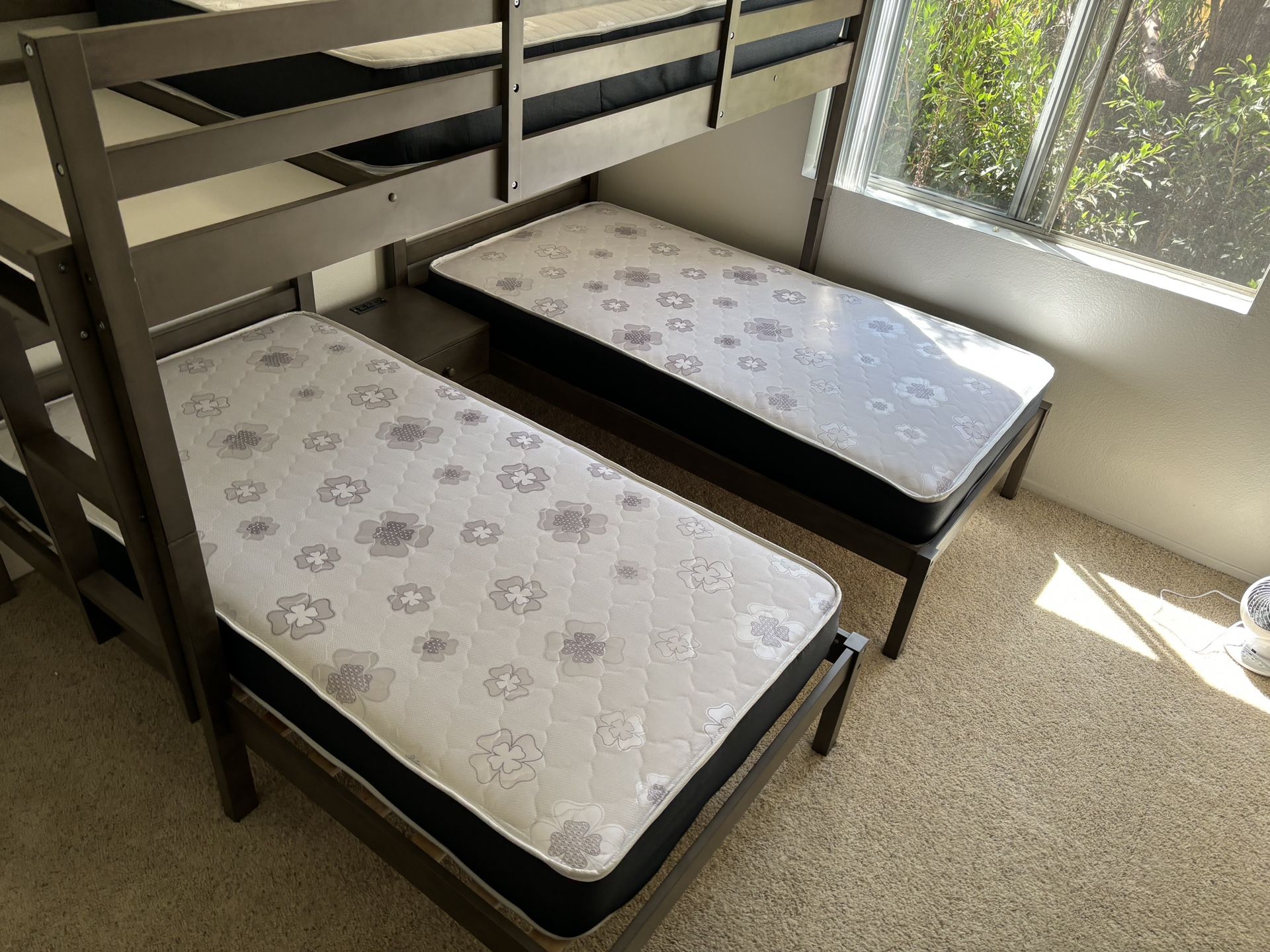 Bunk bed With Mattress