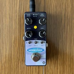 Pigtronix Moon Pool Tremolo Phaser Guitar Pedal