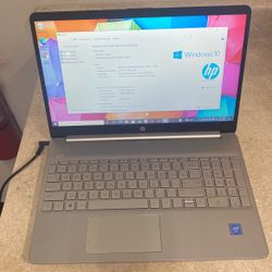 HP Laptop 4GB 1.1GHz 