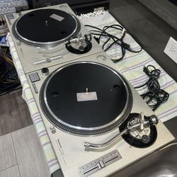 Technics 1200 MK2 (pair)