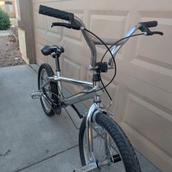 20x2.35. MONGOOSE BMX BIKE. 90'S. VINTAGE OLD SCHOOL. FRESHLY TUNE UP 👌🏼