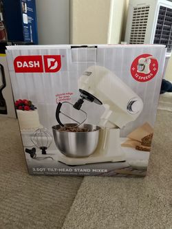 3.5 qt Tilt-Hand Stand Mixer