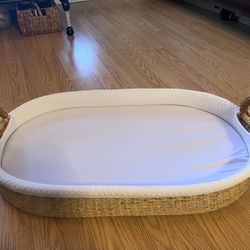 Design Dua Changing Basket 