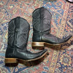 Cowboy boots 
