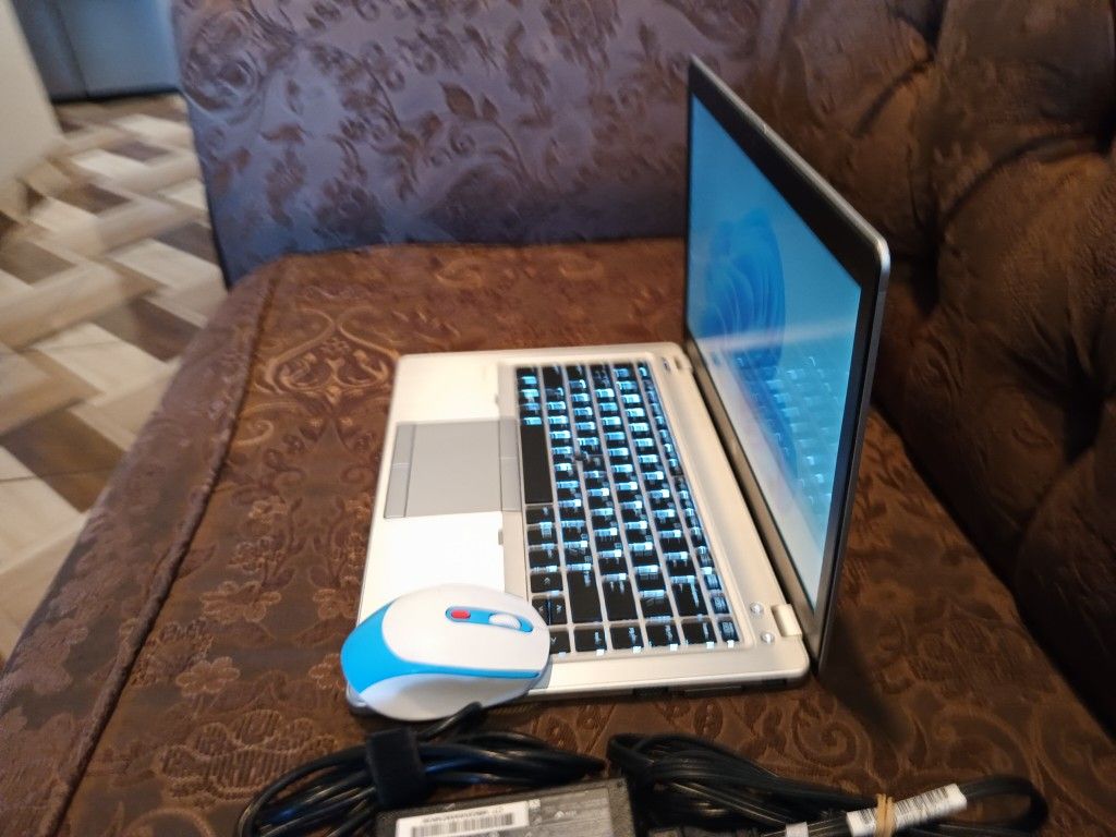 Laptop HP Elitebook Folio 9470m-core i5-8gb Ram-240gb HD SSD Solid.