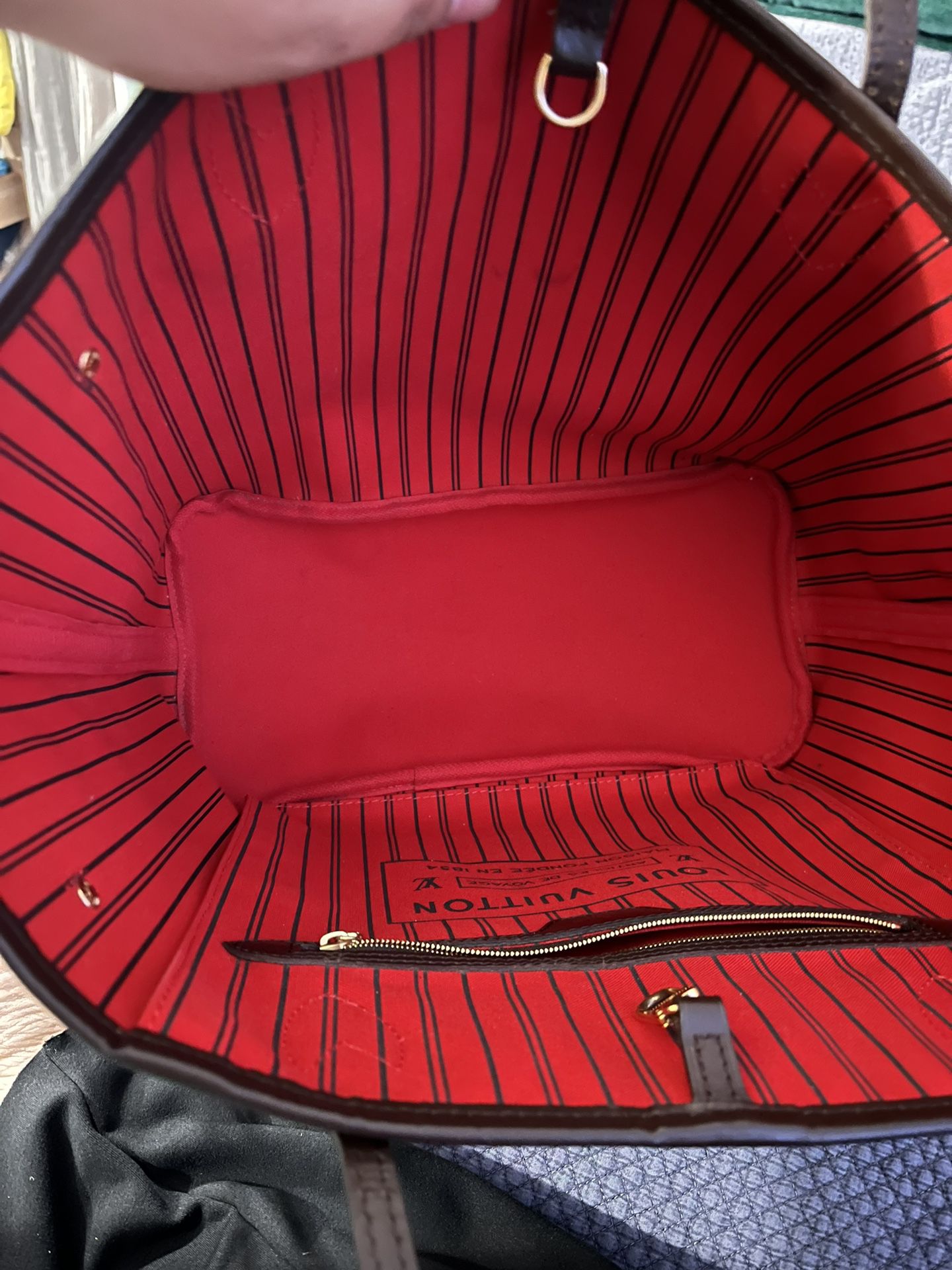 LOUIS VUITTON NEVERFULL for Sale in Bowie, MD - OfferUp