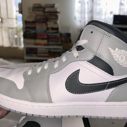 AIR JORDAN 1 MID