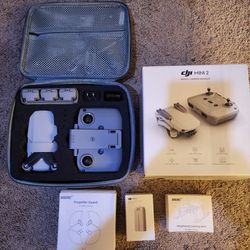 ***PRICE LOWERED***DRONE DJI MINI 2 FLYMORE KIT PLUS MUCH MORE