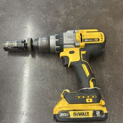 Dewalt DCD991 1/2 Inch Cordless Drill Driver W 2.0 Battery