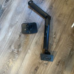 Amazon Basics Monitor Mount