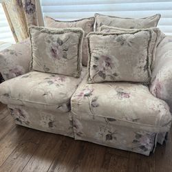 Large, Like-New Formal Loveseat – 88″ Wide – Only $85!