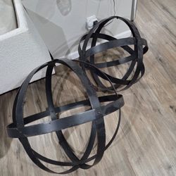Decorative Metal Orb Sculptures – Set of 2
