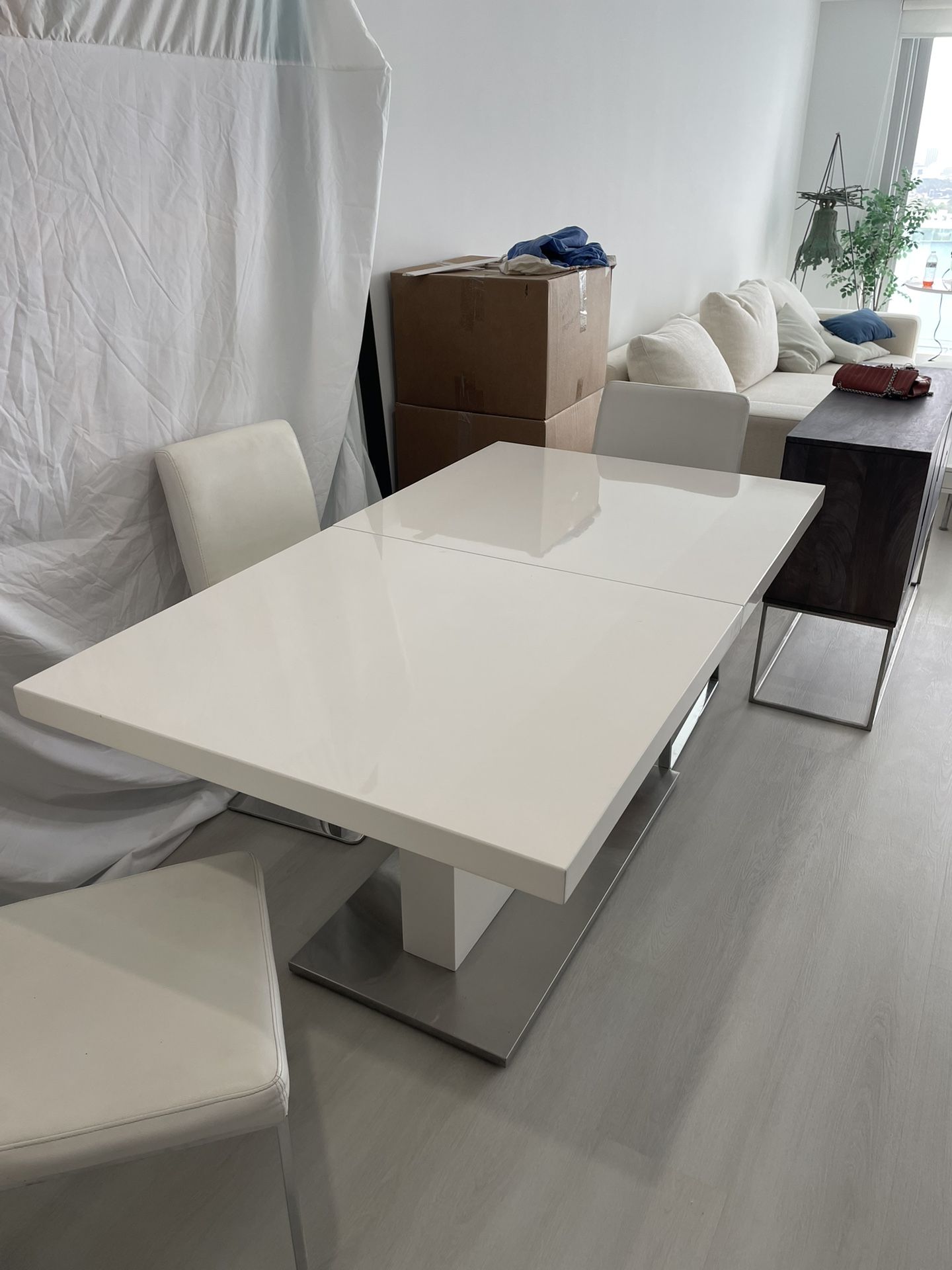 MODANI White Home furnitures: Table,bed Frame,nightstand, Coffe Table