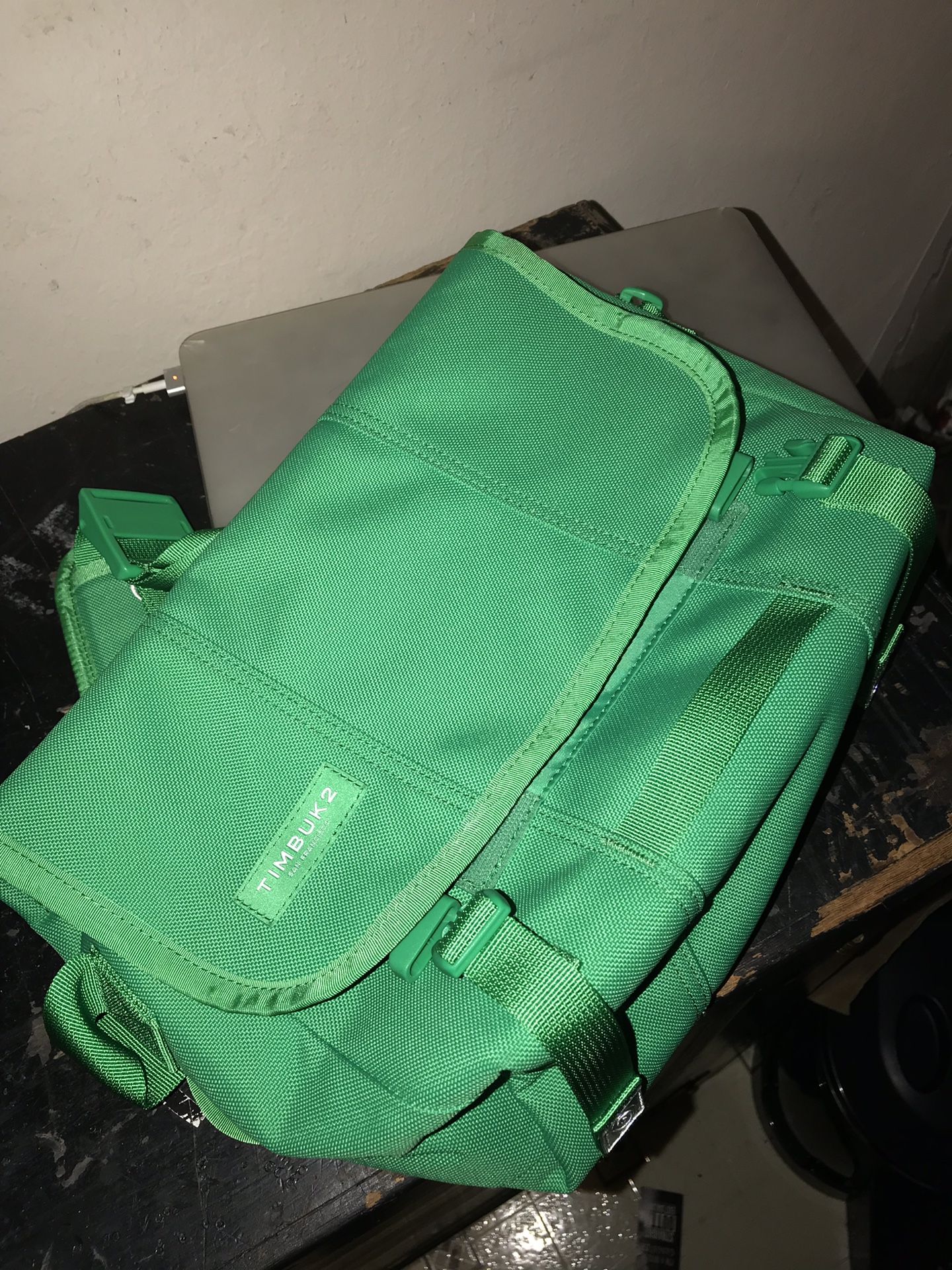 Timbuk2 small messenger bag