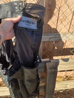 Unik Premium Black Leather Motorcycle Chaps - Size Medium - Lightweight Biker Gear