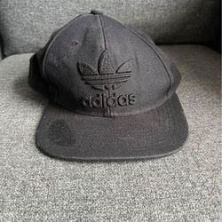 Adidas Snapback hat used black