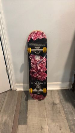 Rose skateboard