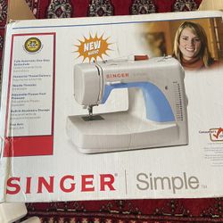 Singer 3116 Simple 18-Stitch Sewing Machine, White