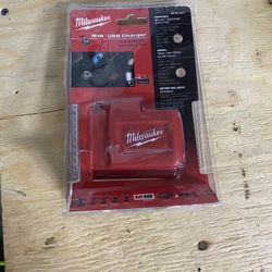 Milwaukee M18 Power Bank