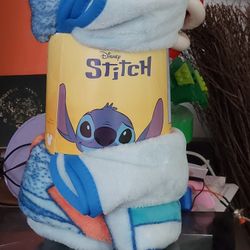 Disney Stitch Vacay Mode Travel Blanket 40in x 50in