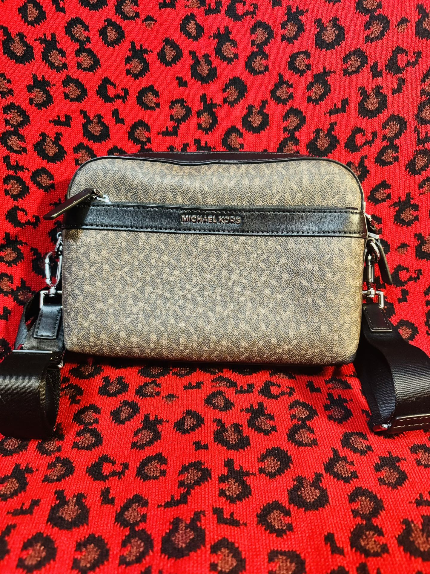 Michael Kors Cooper Utility Crossbody