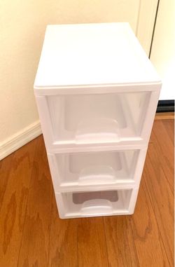 3 STACKABLE STORAGE DRAWERS