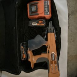 RIDGID Bag With RIDGID Gun And 2 Chargers And A Power Port 