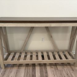 Accent Entryway Or End table