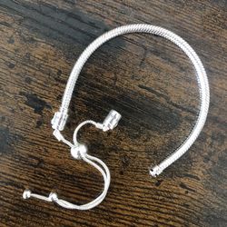 New Pandora Adjustable Silver Bracelet 
