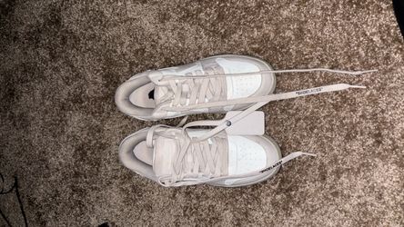 Offwhite out of office sneakers Size 4.5 Men’s