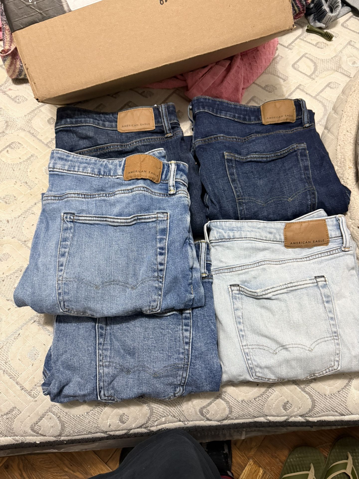 7 pairs of AE AirFlex+ Athletic Fit Jean original 