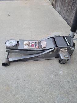 Pittsburgh Floor Jack.