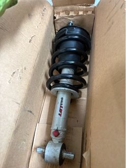 Rancho front shocks and spacers for 07+ chevy Tahoe