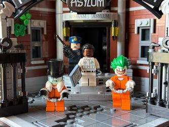 LEGO DC Super Heroes Arkham Asylum minifigure lot