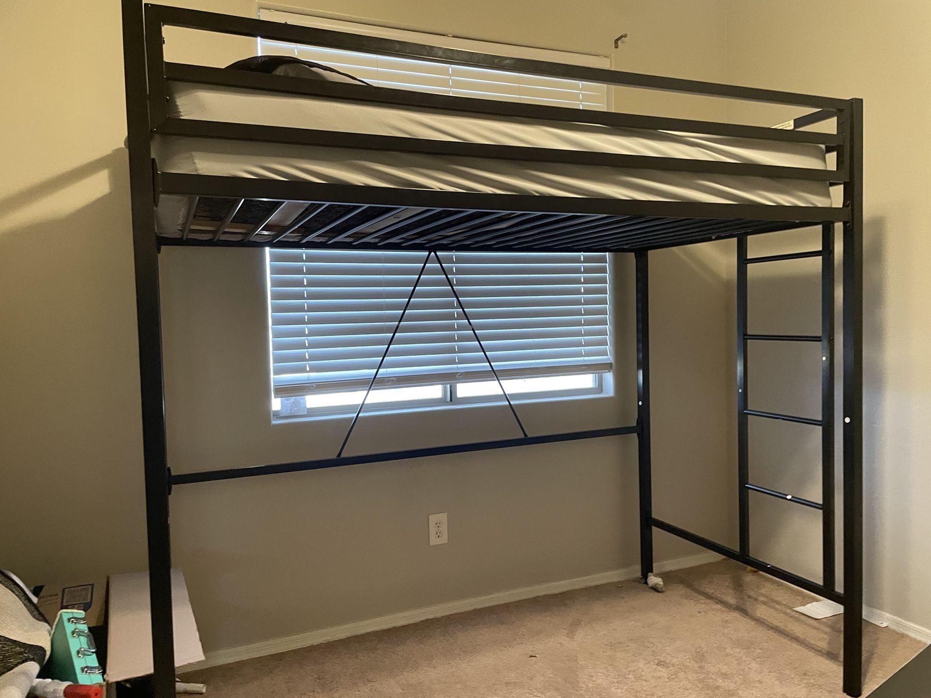 Twin loft beds