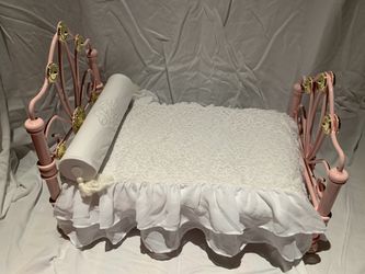 American Girl - Rebecca’s pink metal bed