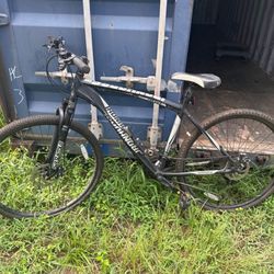 Iron Horse Yakuza Bakuto Mountain Bike – Trail-Ready and Tough